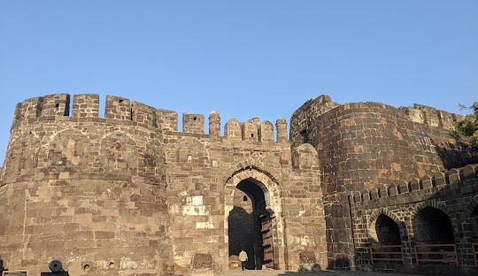 Mumbai to valsad Taxi | Mumbai to valsad Cabs Car Rentals Booking