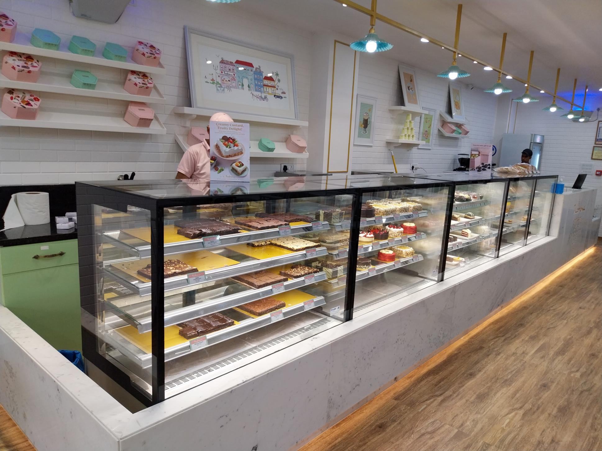 Bakery Display Magic: Turning Treats into Temptations