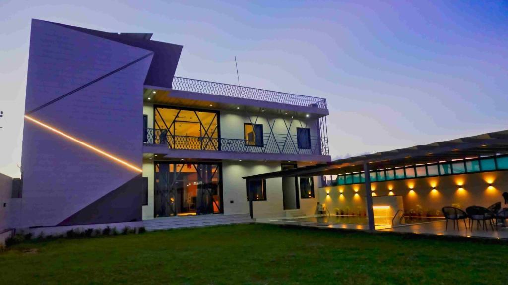 Grazio Outhouse - Best Party Outhouse In Jaipur 