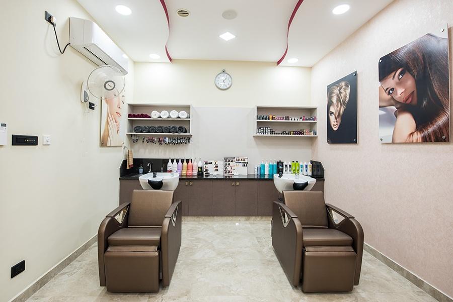 Best Beauty Parlour Lara Styles Premium Unisex Salon in Coimbatore