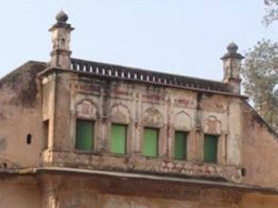 Bhopal kay Gohar Mahal mein saja Sawan ka Mela.