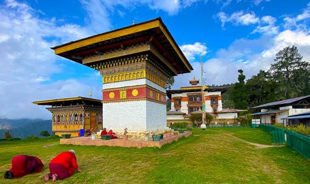 Book Wonderful Bhutan Package Tour from Ahmedabad with Door To Happiness