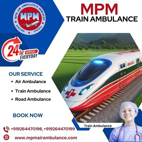 MPM Train Ambulance In Kolkata Offer Medical Treatment During The Journey