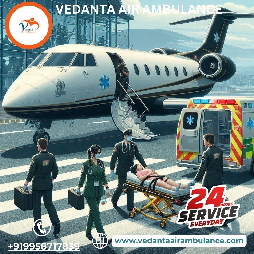 Book Vedanta Air Ambulance Service in Mumbai for Quick Transfer of Patient