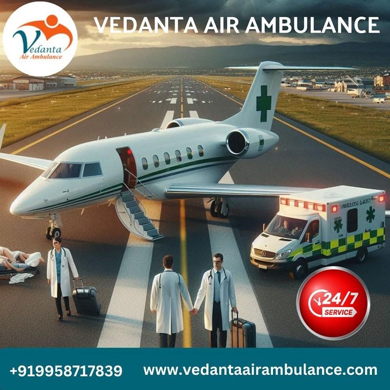 Hire Reliable Vedanta Air Ambulance Service in Indore at Low Charges