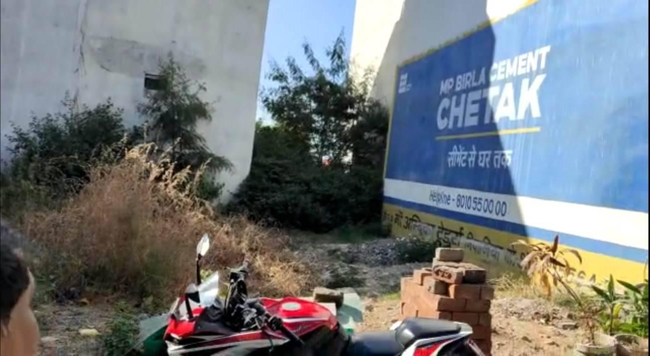 Urgent Plot For Sale At Scheme no 136.