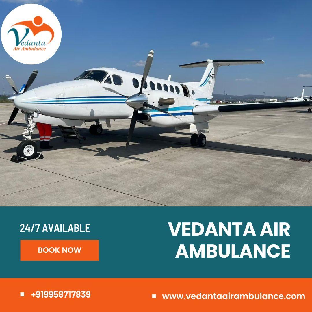 Vedanta Air Ambulance from Varanasi with Effective Medical Features