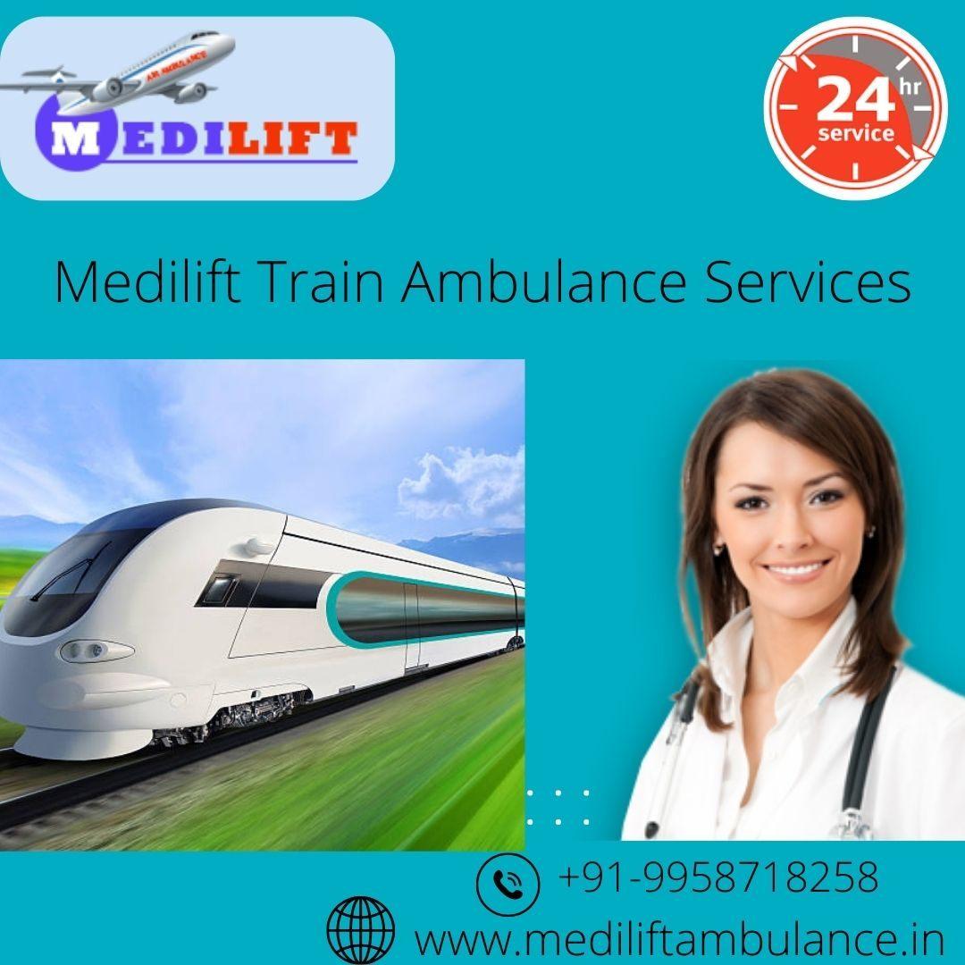  Get the Safest Train Ambulance in Lucknow by Medilift with  