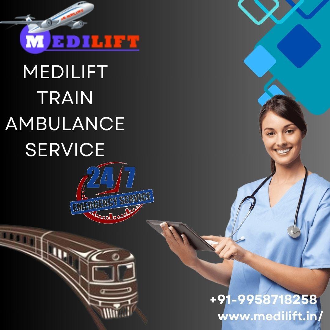 Medilift Train Ambulance in Gorakhpur is Well Priced and Available to Everyone