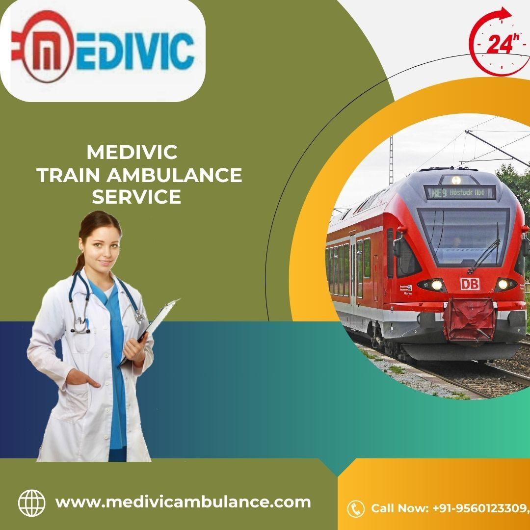 Medivic Aviation Train Ambulance in Raigarh  ding Medical Transport Services