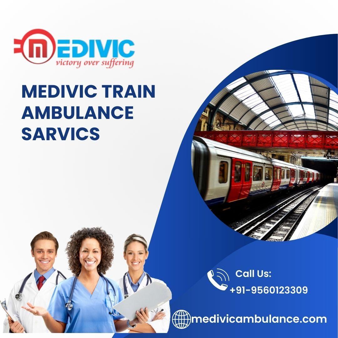 Use Medivic Aviation Train Ambulance Service in Lucknow 