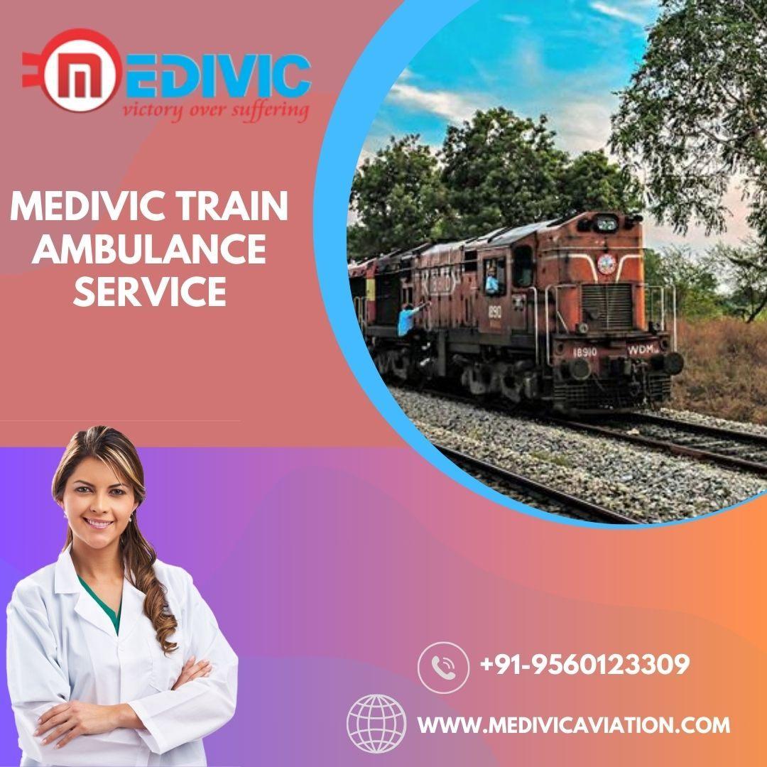 Medivic Aviation Train Ambulance Service in Delhi provides best doctors