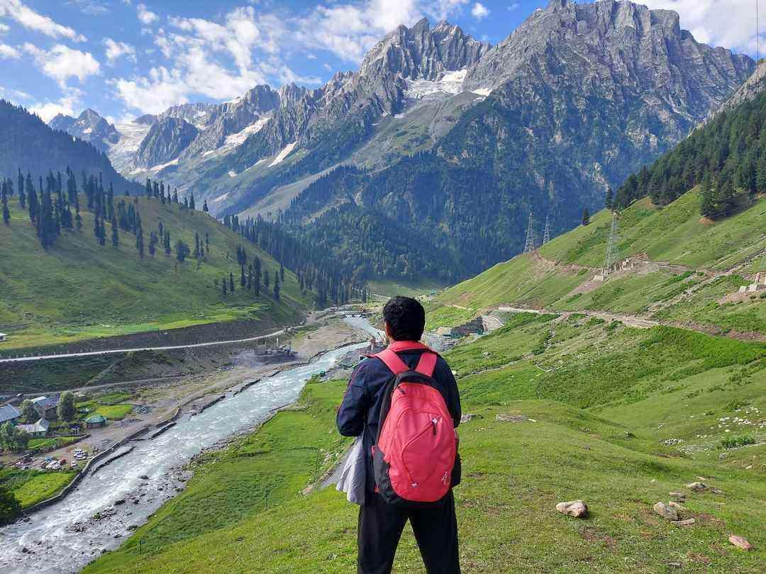  Your Ultimate Kashmir Trip from Delhi Adventure waiting
