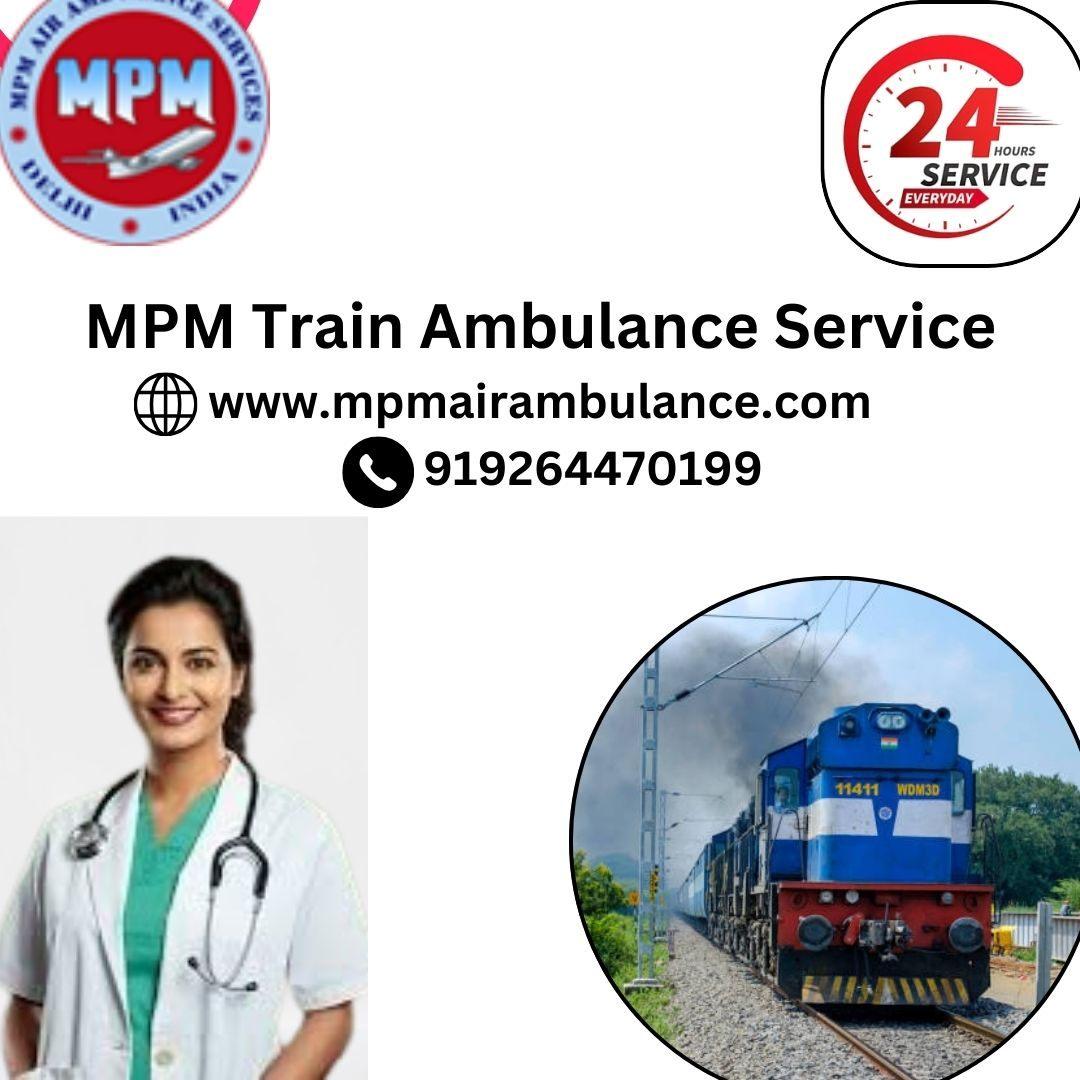 Book MPM Train Ambulance Service in Gorakhpur for the Life-saving Medical tools