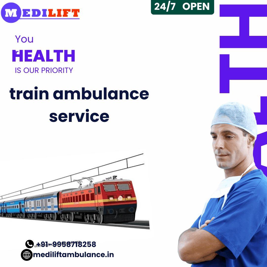 Medilift Train Ambulance in Ranchi Emergency Service isa safe and fast transfer 