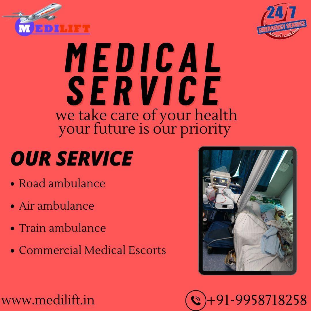 Use Medilift Train Ambulance Service in Kolkata 