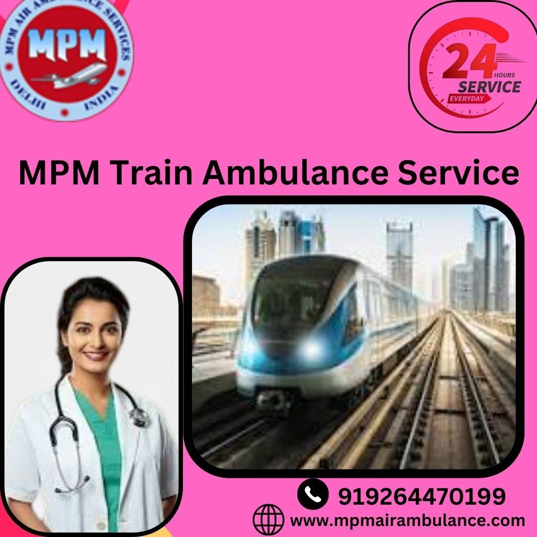 Hire MPM Train Ambulance Services in Nagpur with Ventilator Setup