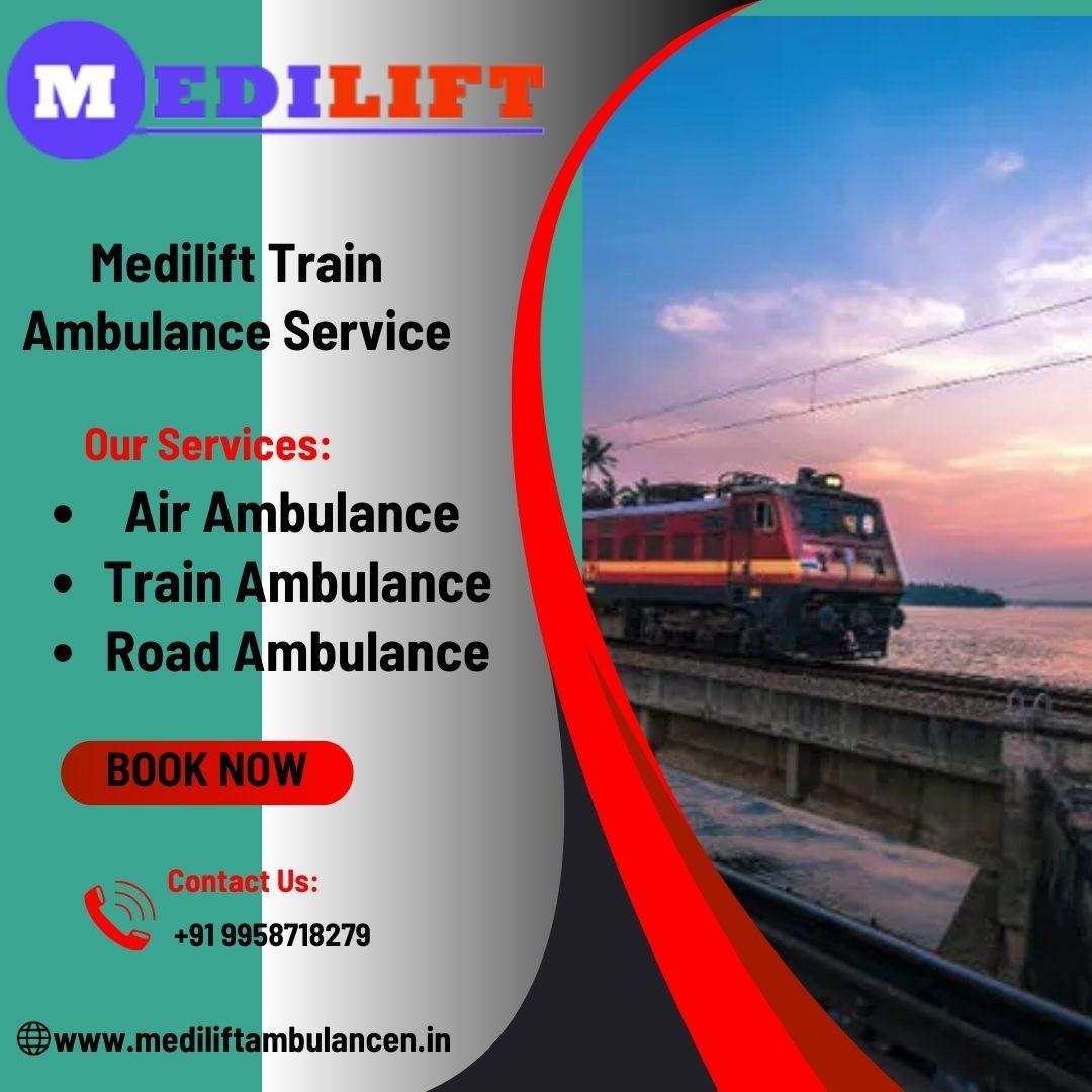 Book Medilift Train Ambulance Service in Varanasi with Life-Care medical Care