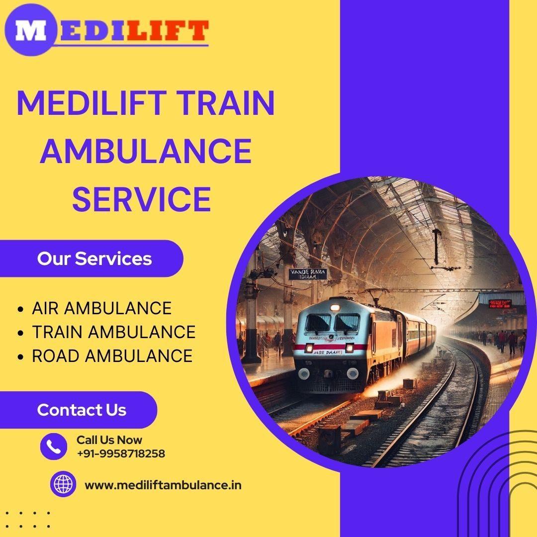 Medilift Train Ambulance in Gorakhpur Works Best for Long-Distance Care