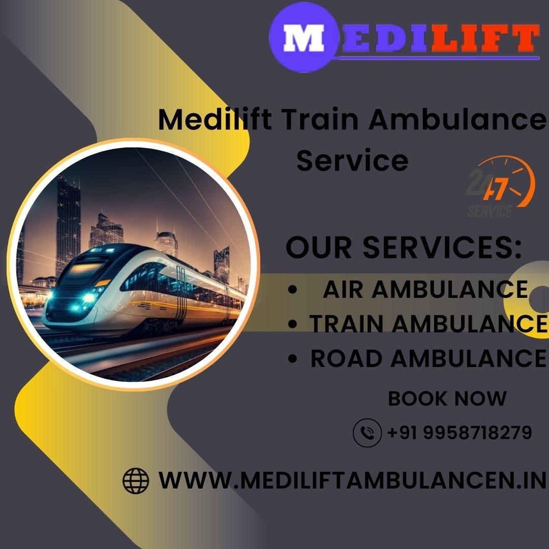 Travel by Medilift Train Ambulance with proper Medical Equipment in Raipur 