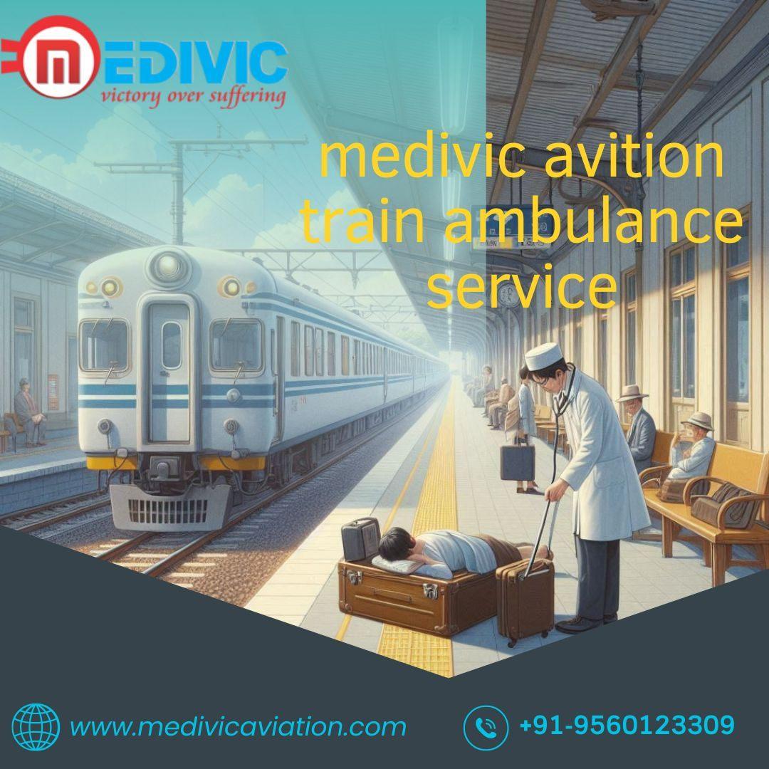 Medivic Aviation Train Ambulance in Kolkata is providing Medical Care 