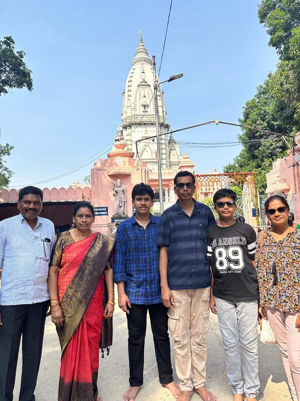 best travel agency in varanasi - D'vine services