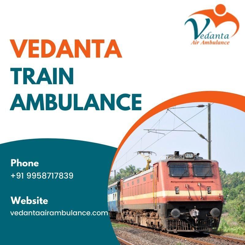 Vedanta Train Ambulance Service in Bhilai for Emergency Care Medical Transfer