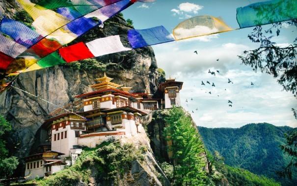How to Reach Bhutan from India by Air, Road, and Train : Best Travel Options