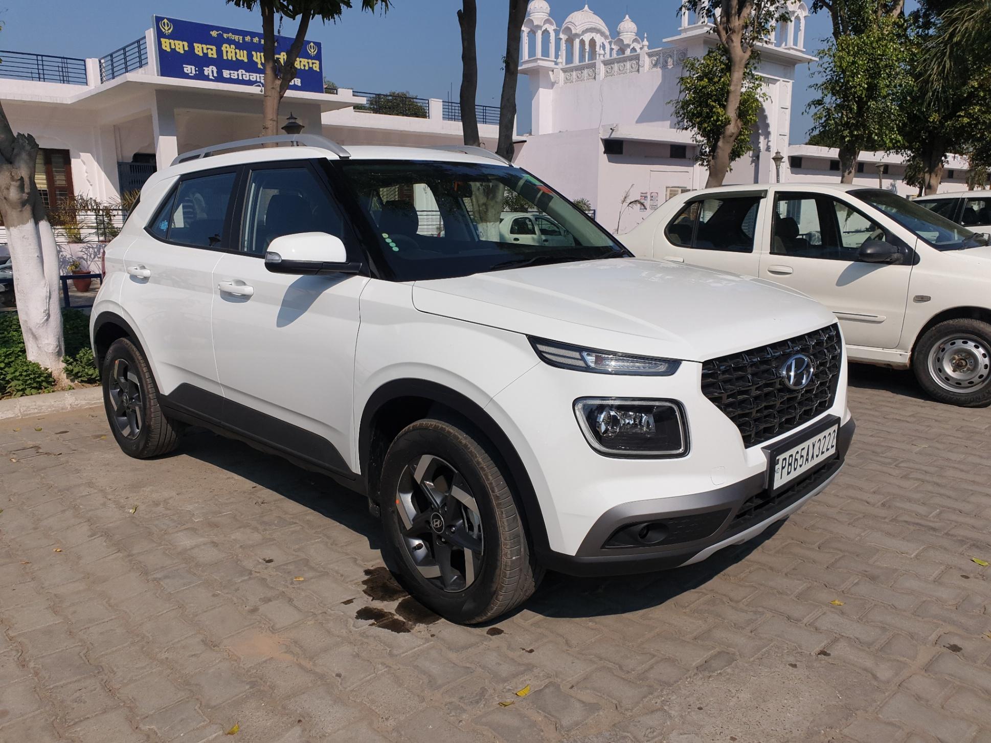 Airport Taxi Service in Ludhiana - Call 9914994200