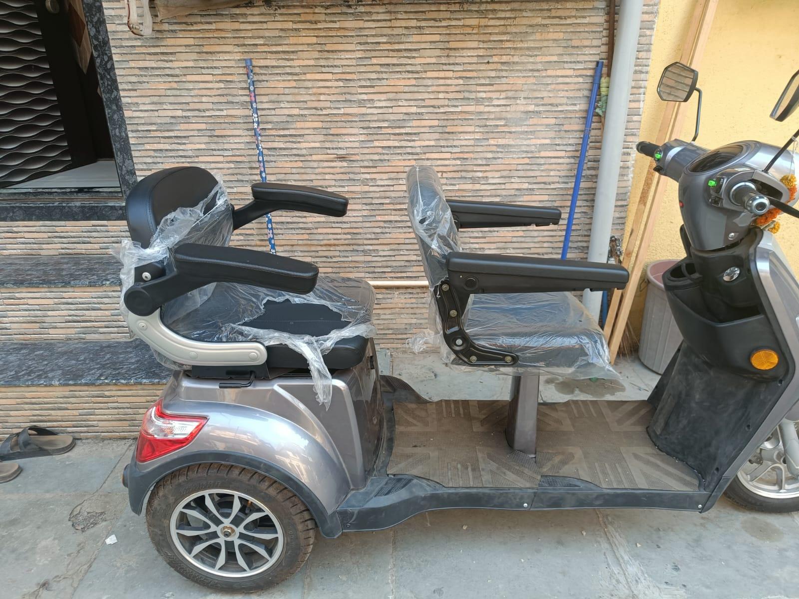 Save Big! Buy a 1-Month-Old Electric 3-Wheeler at 1,05,000rs
