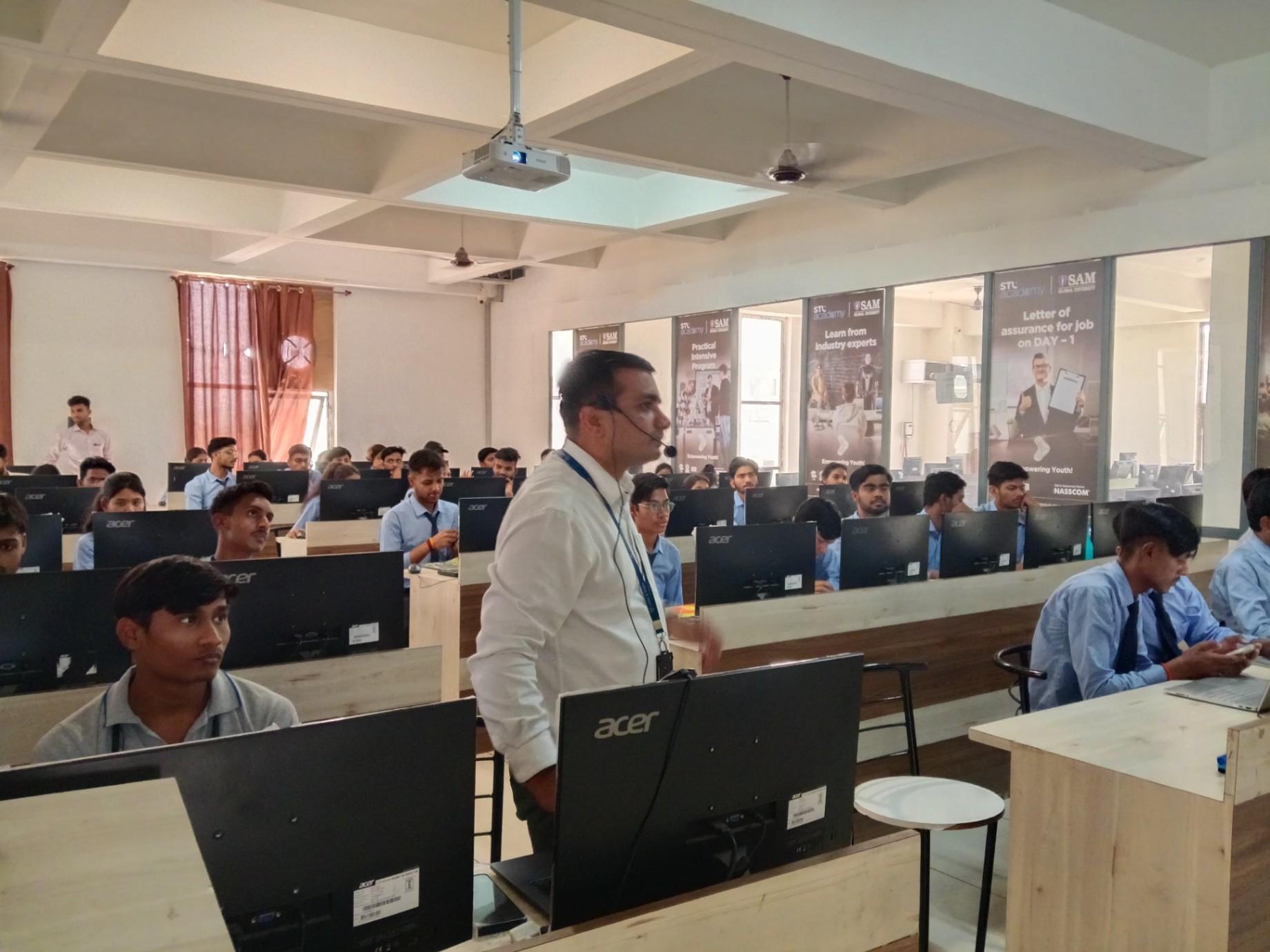  Day 1 Highlights: Data Analytics Workshop Kicks Off 