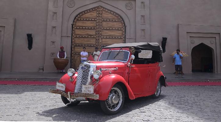 Vintage Baby Ford hire for wedding