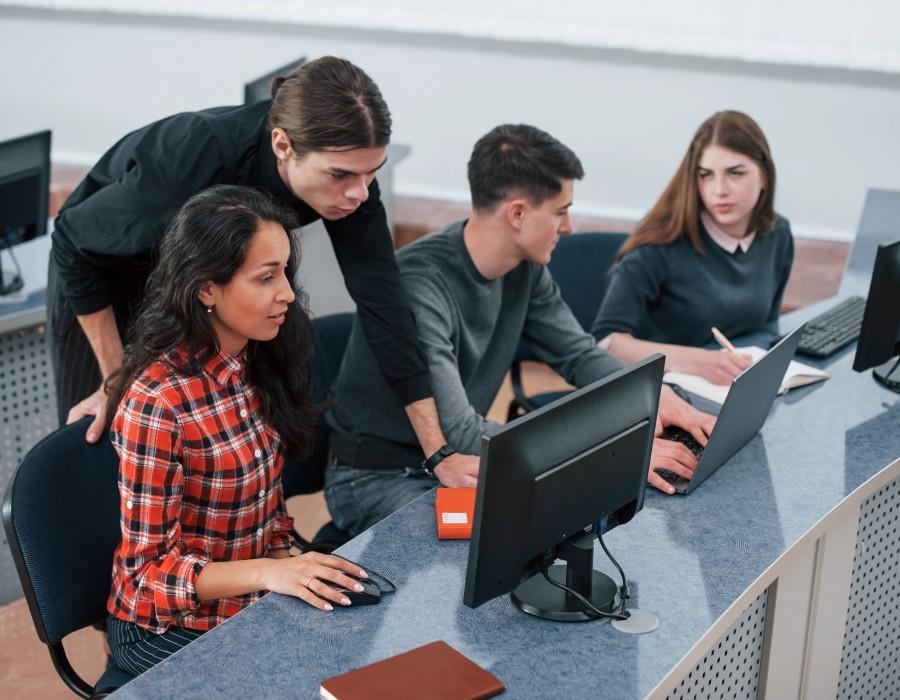 Top Reasons to Use an IT Staffing Agency for Hiring