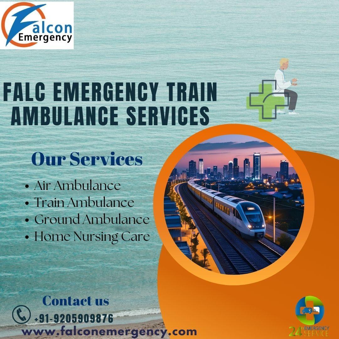 FALC Emergency Organizes Everything with Right thinking in Nagpur in a Train