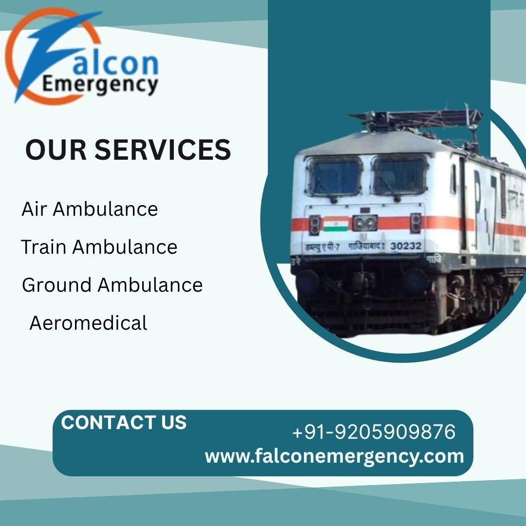 FALC Emergency Keeps Working Without Stepping Aside in Ranchi in Train Ambulance