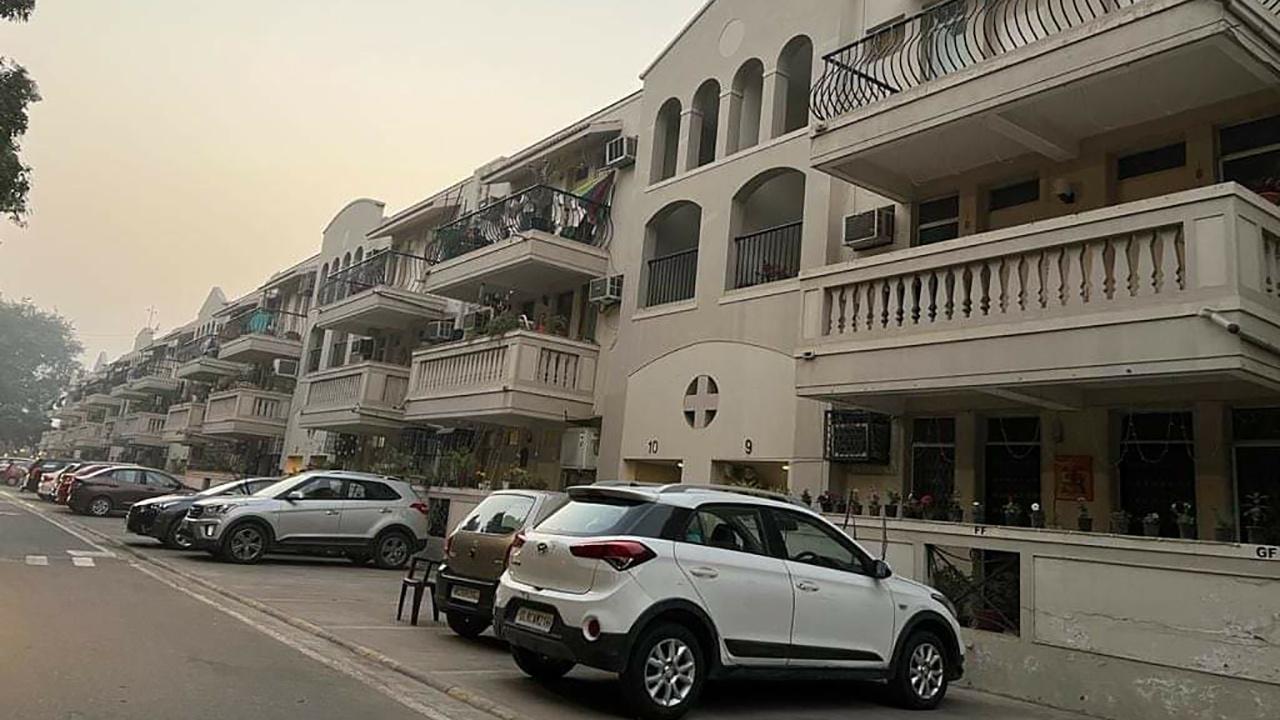 DLF Exclusive Floor For Rent In Gurgaon Spacious Homes