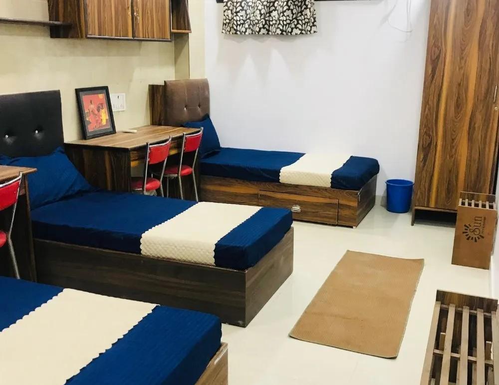 Hostel and PG in North campus. Discover with us