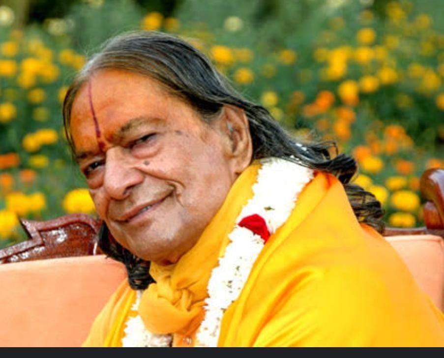 Krishna Dwadashi by Jagadguru Kripalu Ji Maharaj | Bhaktiyog