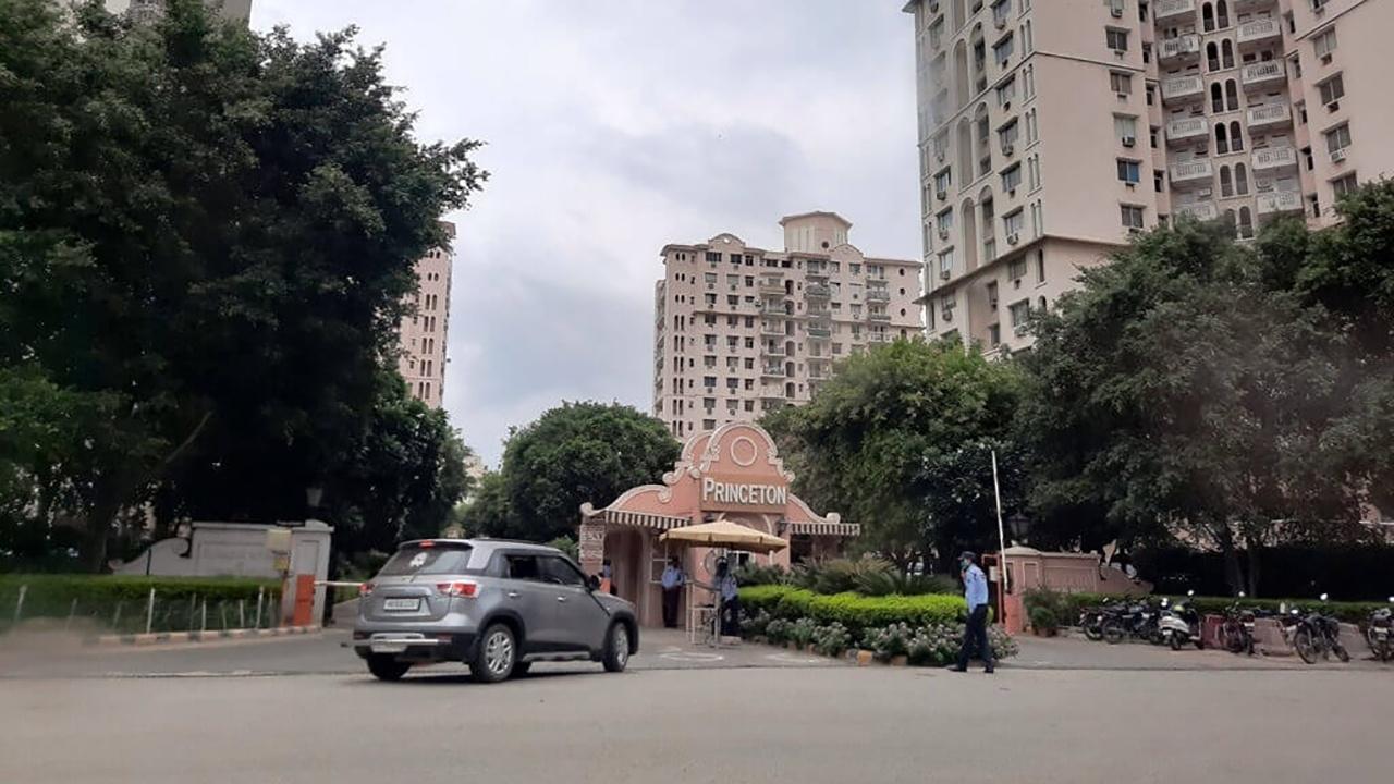 Peaceful Living At Dlf Princeton Estate Gurgaon