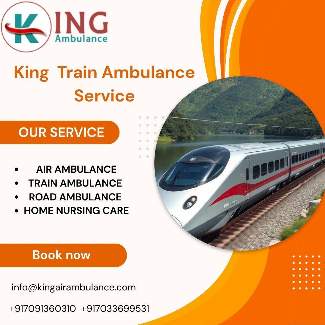 King Train Ambulance in Raipur transfers patients at the easiest rate