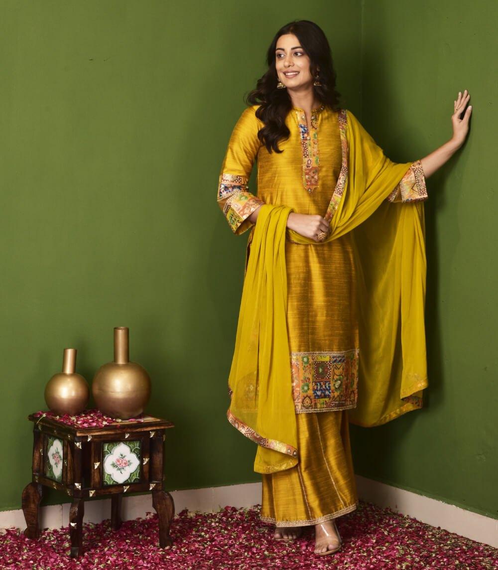 Ganesh Chaturthi Sale - Flat 50% OFF at SHREE!