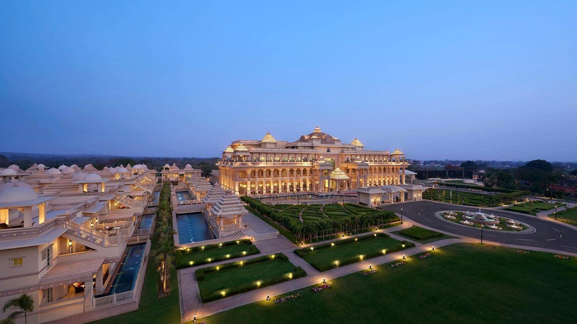 Explore the best and Luxury Resorts Near Delhi