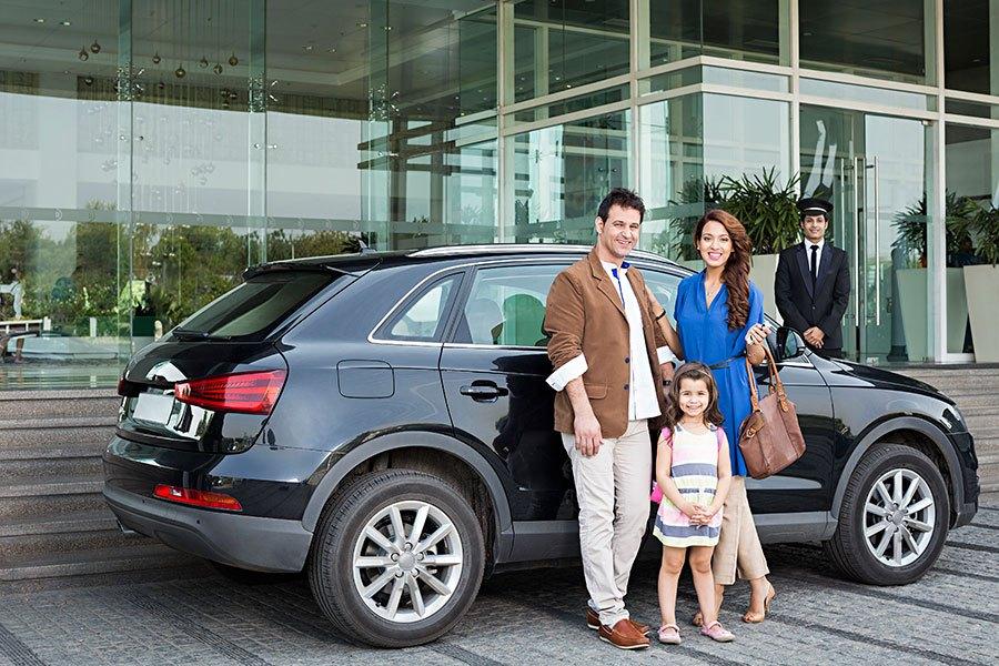  Luxury Car Hire with Driver in Delhi