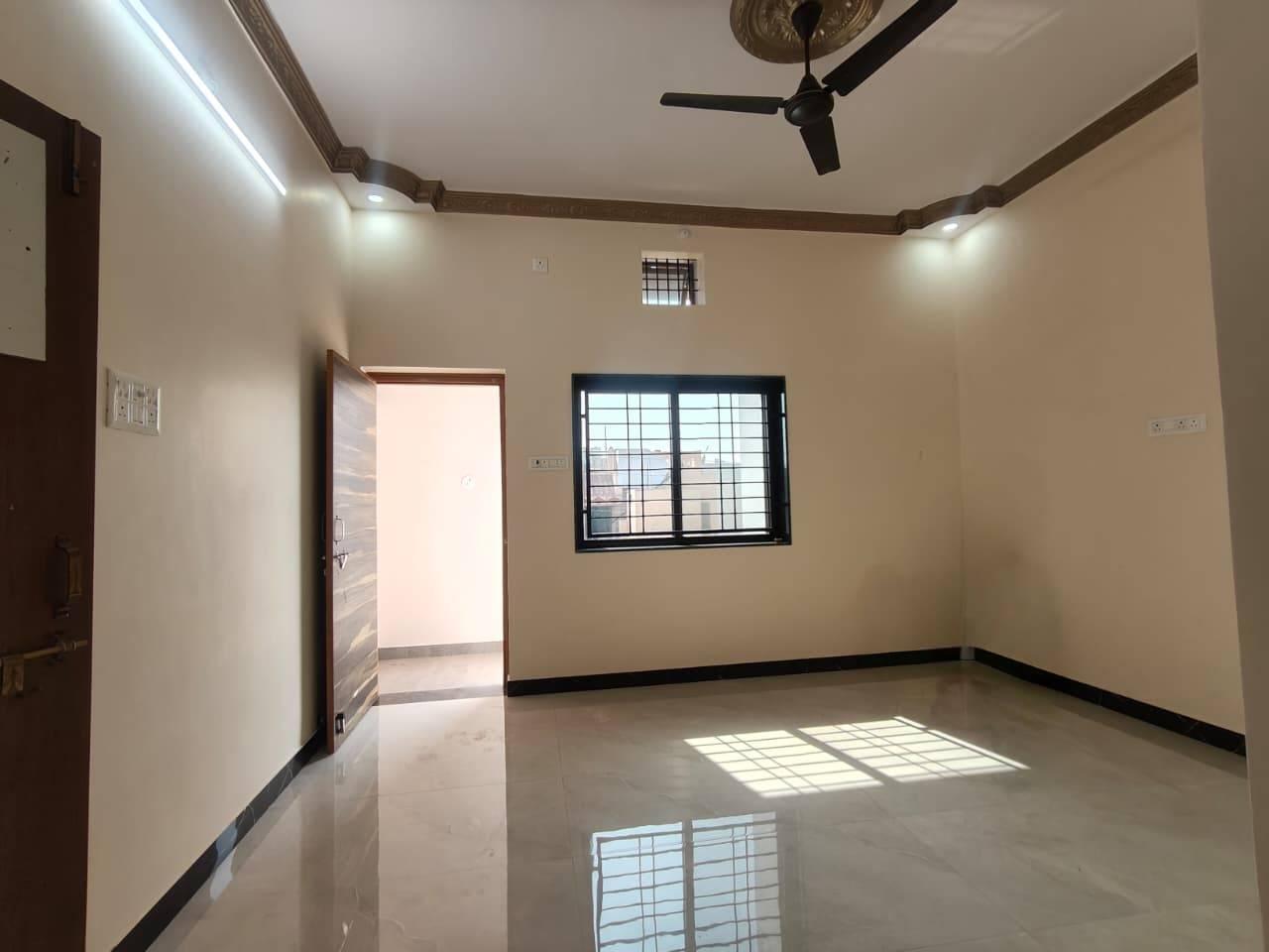 Spacious Rooms in Arya Nagar, Bhilai Ideal for Girls & Family Only