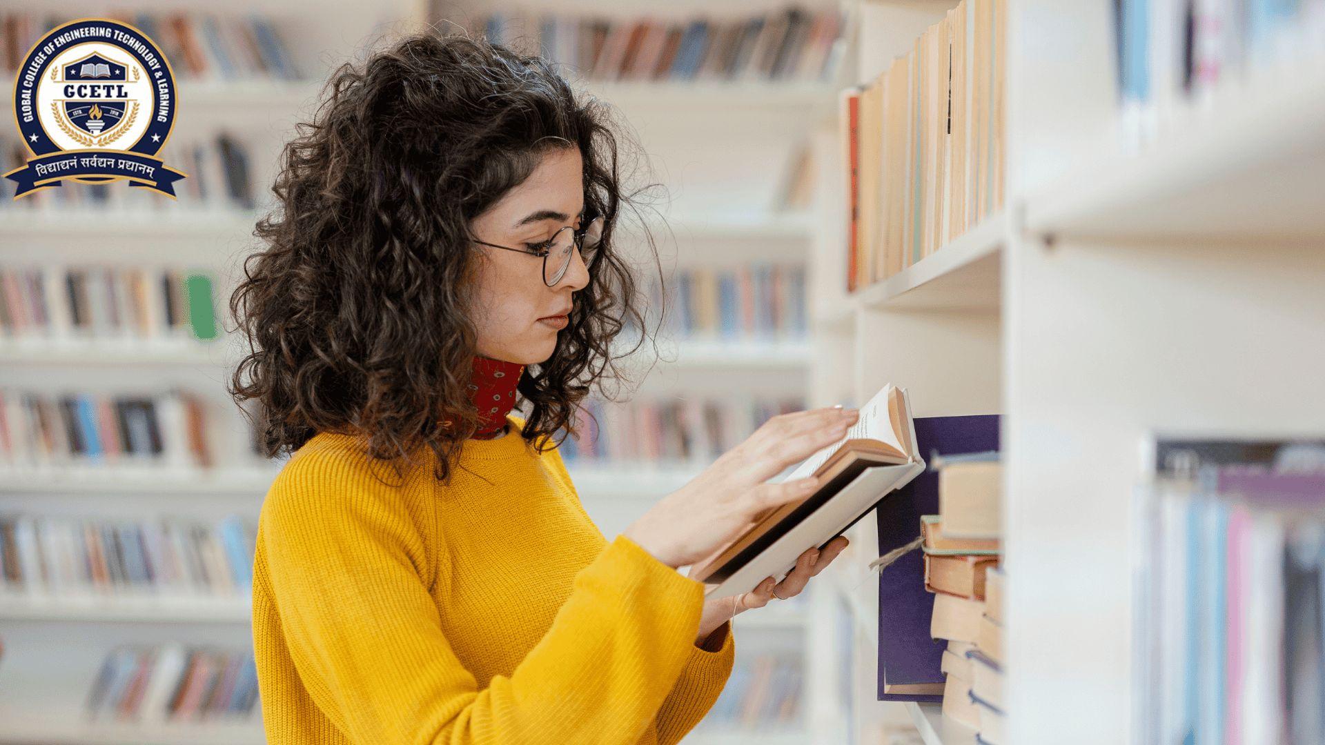 Unlock the future in the B.Lib Degree Course