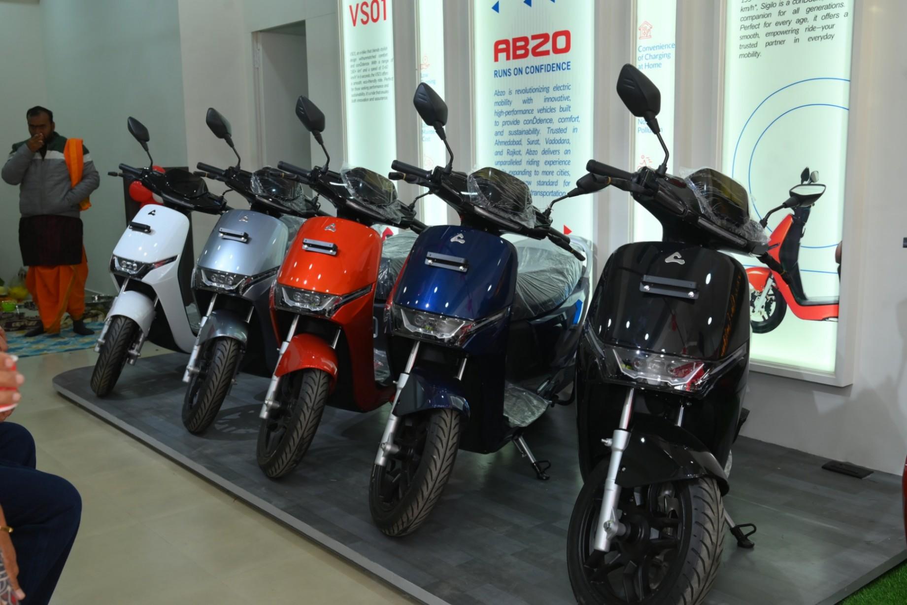 Check electric scooter models you can buy in Ahmedabad with advanced features