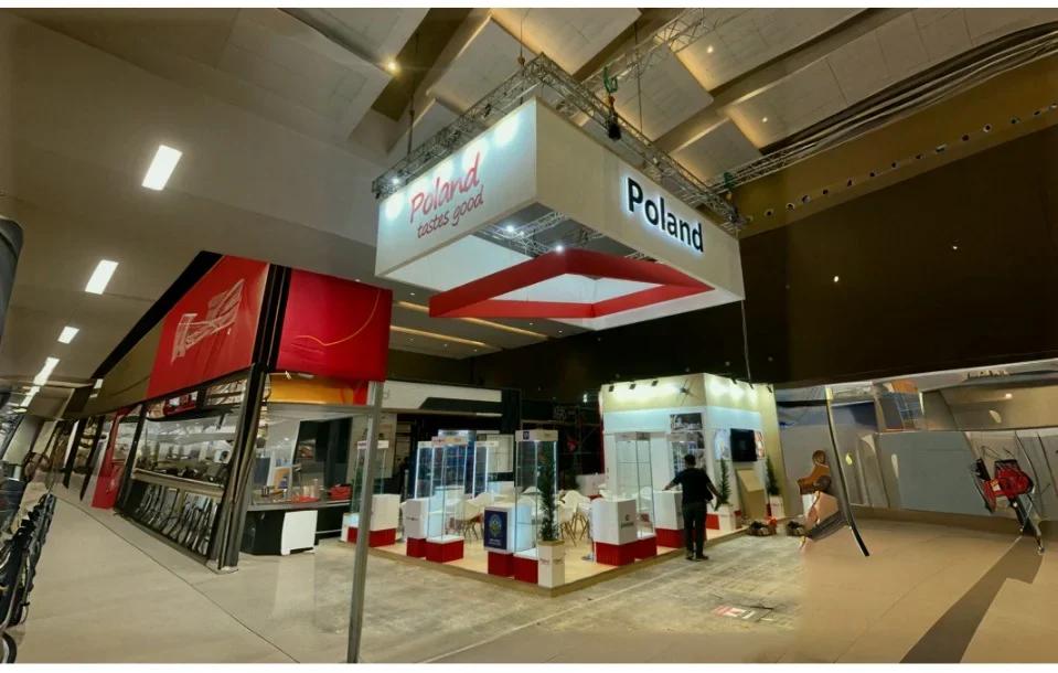 Trade Show Custom Booth Design for Strong Brand Presence