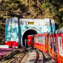 Book Shimla Manali Group  Package Tour from Kalka 