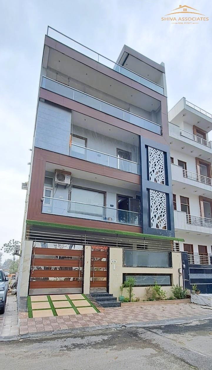Fully Furnished 4-Story Corner House | Sector Omicron 3 | Shiva Associates