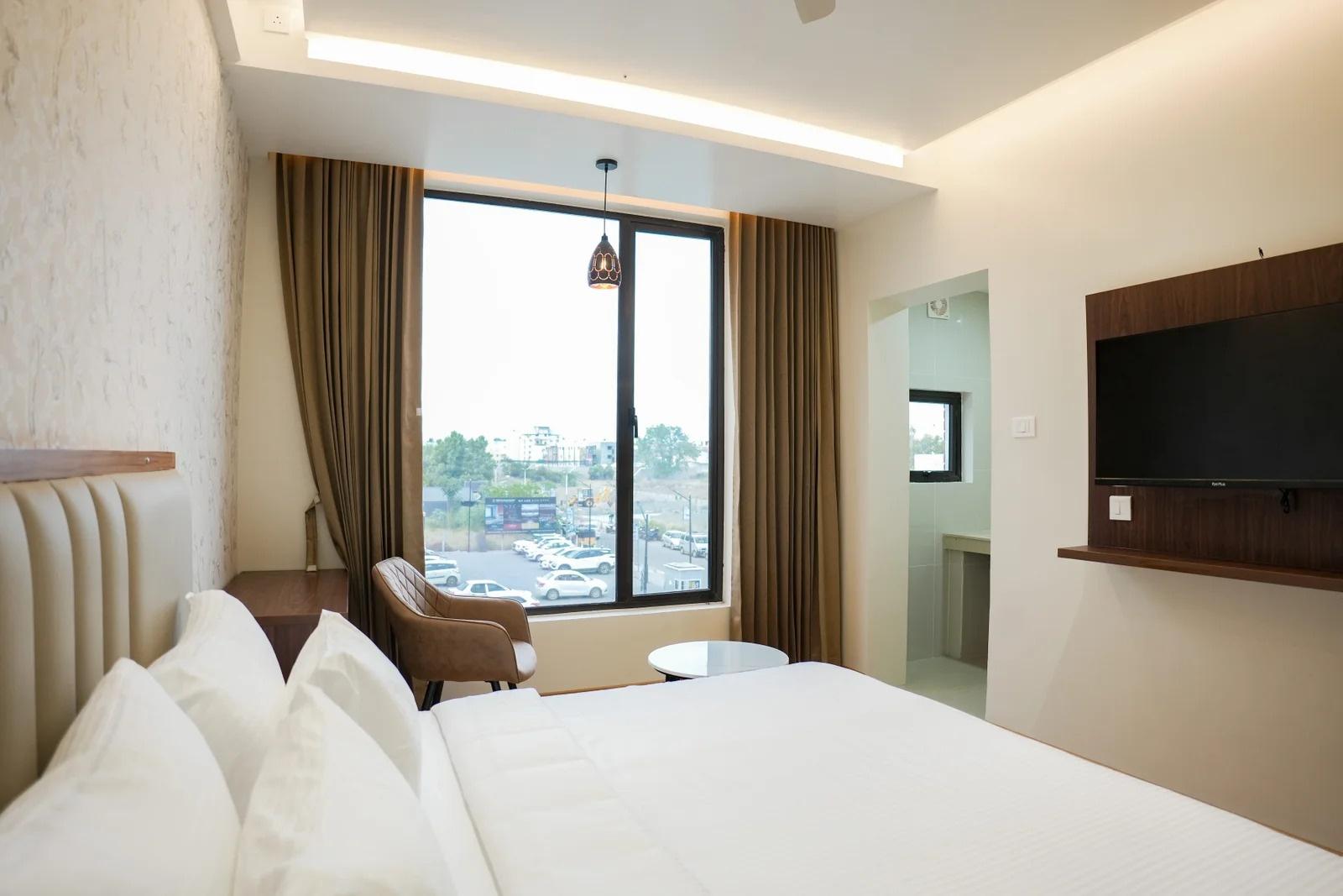 Business Hotel in Coimbatore: The Perfect Stay Near KMCH